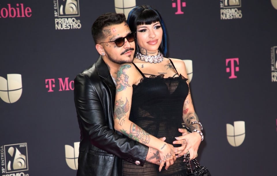 celebración, joyas, Instagram, romántico, transformación, comentarios, infeliz
