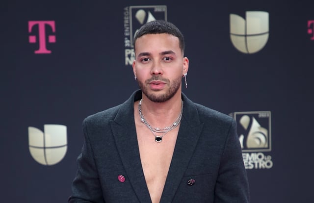 Prince Royce was rushed to the hospital after an allergic reaction (PHOTOS)