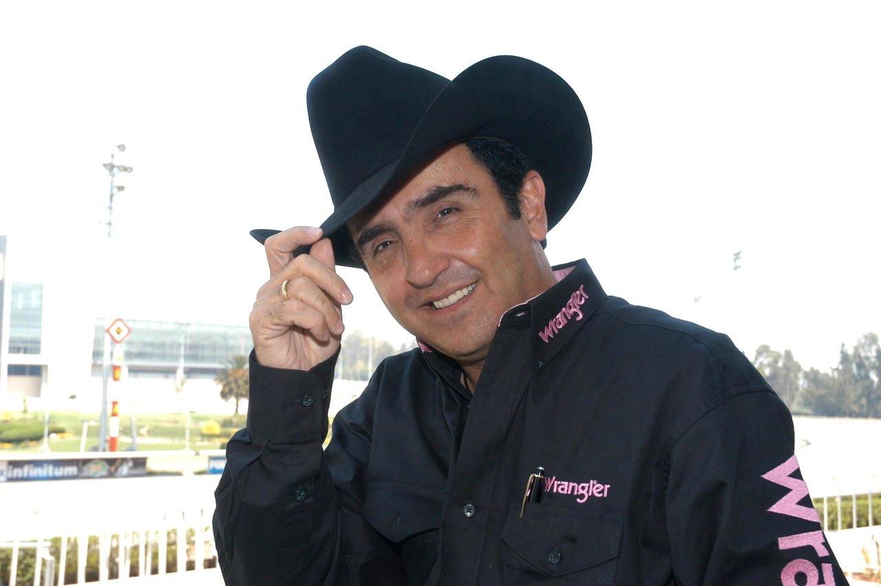 Singer, Charro, Guadalajara, ceremony, MundoNOW