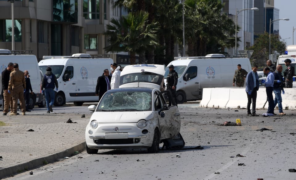 Terrorista se inmola cerca de la embajada de EE. UU. en Túnez y deja 5 heridos (FOTOS Y VIDEO)