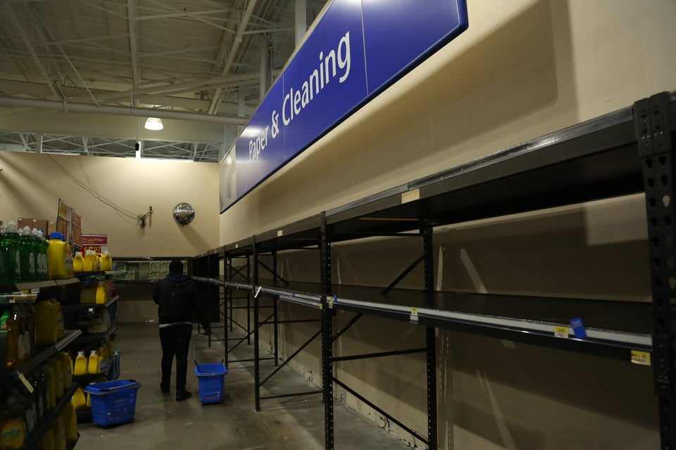 Walmart anuncia medidas para evitar desabastecimiento por coronavirus