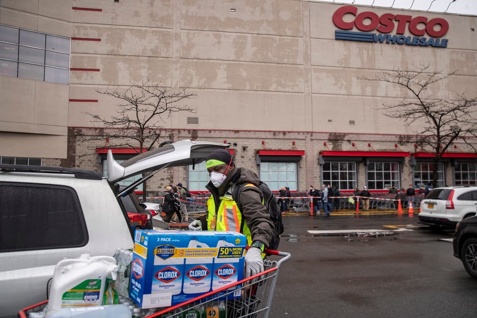 Costco no aceptará devoluciones de papel higiénico y Walmart compensará a empleados por coronavirus featured image