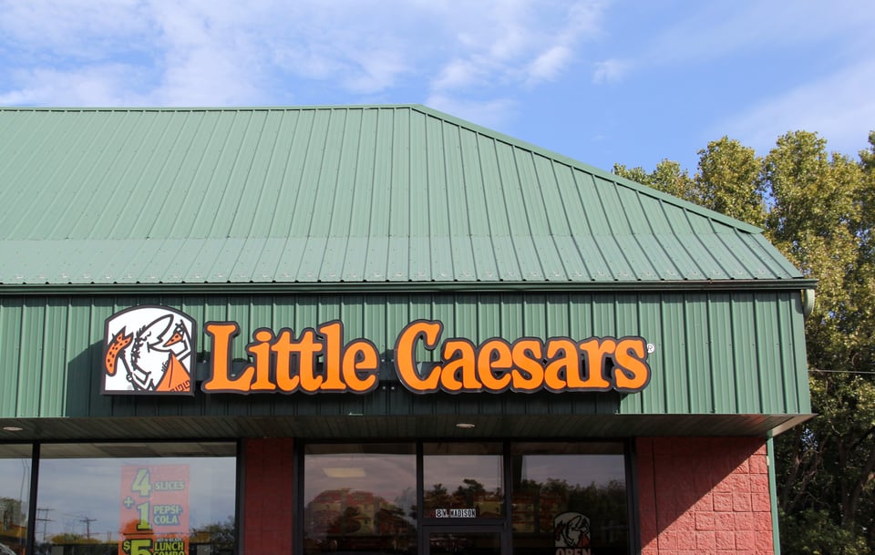 Empleado de Little Caesars en Kentucky da positivo al coronavirus