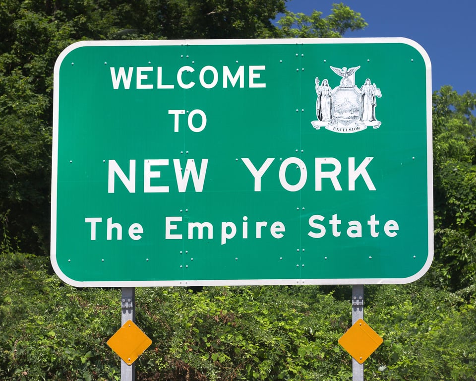 Nueva York agrega cuatro estados más a lista de cuarentena por coronavirus