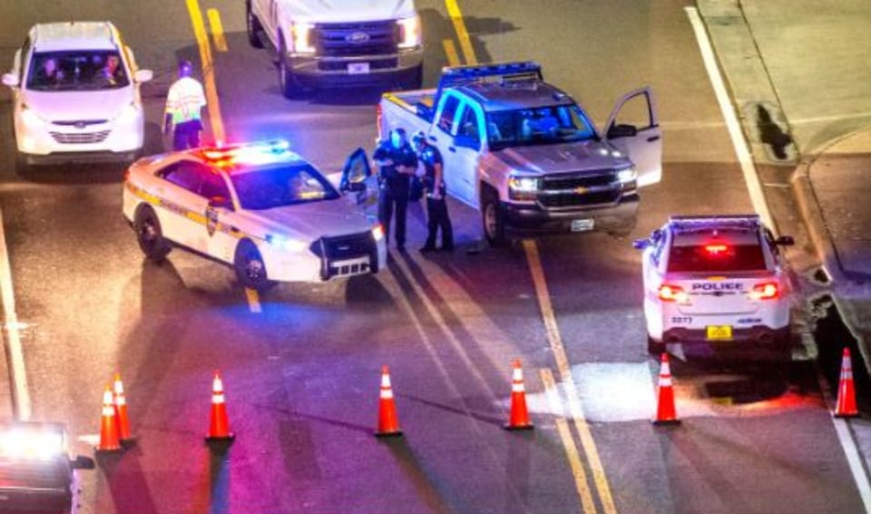 Texas: Tiroteo deja al menos 8 heridos frente a un bar y buscan al pistolero
