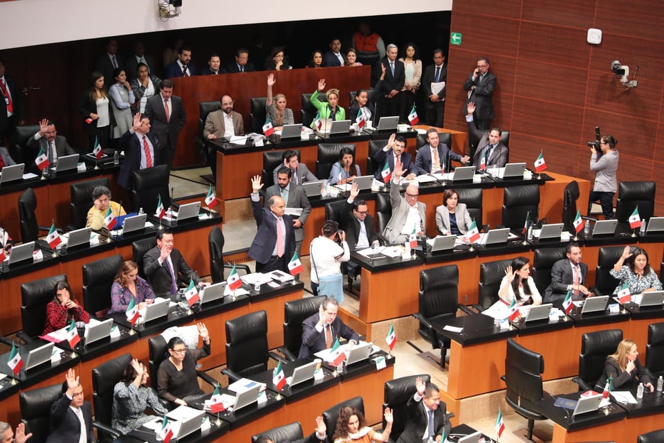 Senado de México cumple promesa de López Obrador y anuncia acuerdo de austeridad (VIDEO) featured image