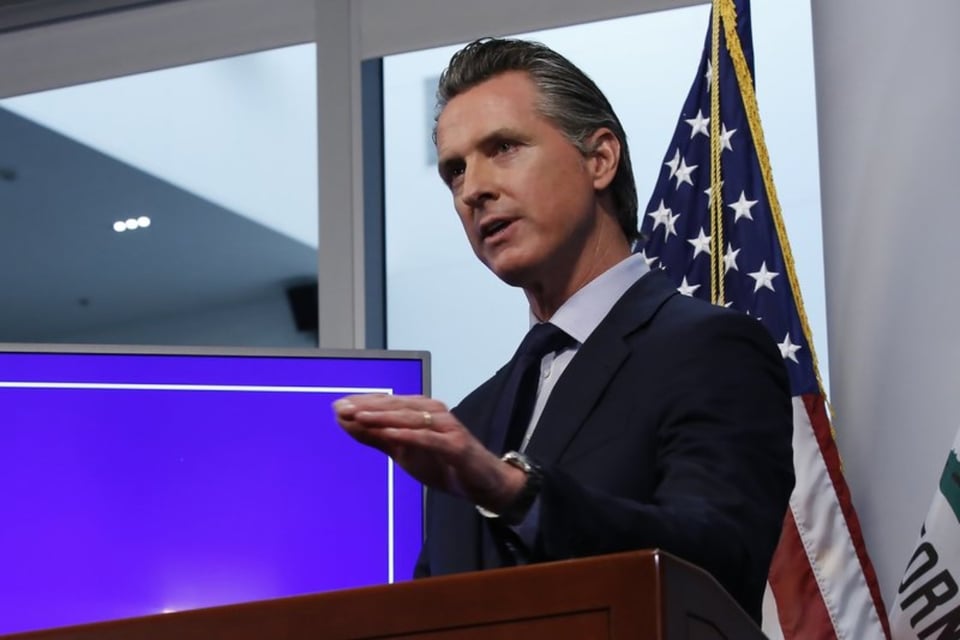 California da un pequeño paso hacia la reapertura en medio del brote de coronavirus