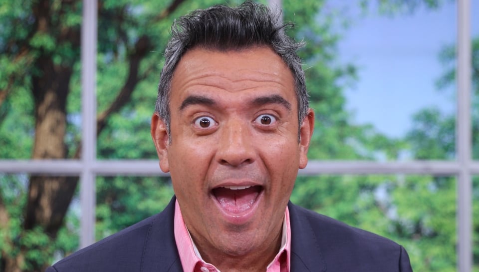 Hector Sandarti da golpe bajo a Telemundo tras ser despedido
