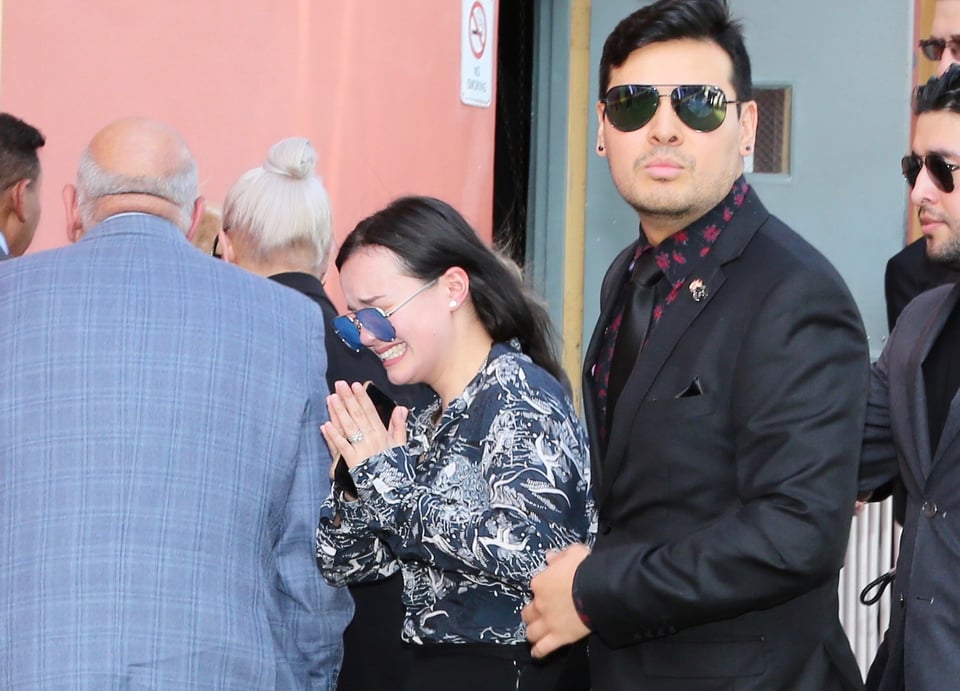 Sarita enfurece a mexicanos al confirmar que solo las cenizas de José José irán a México (VIDEO)
