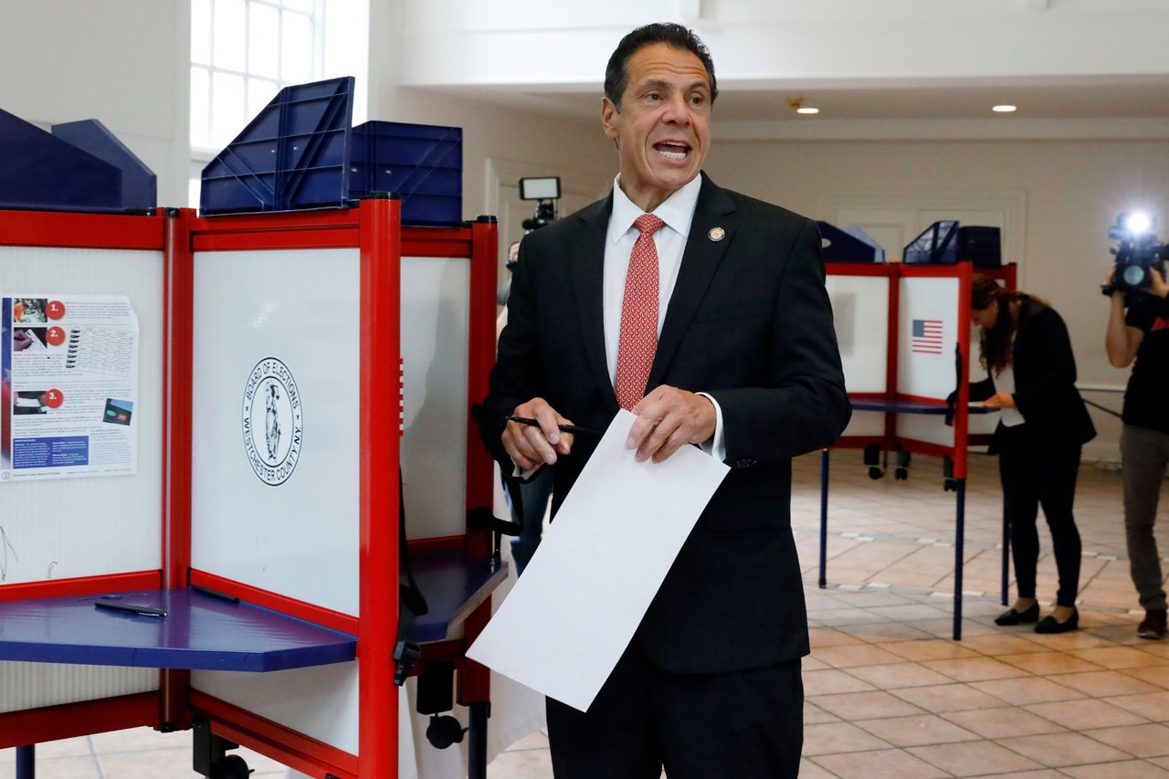 Cuomo vence a Nixon en primarias a gobernador en Nueva York