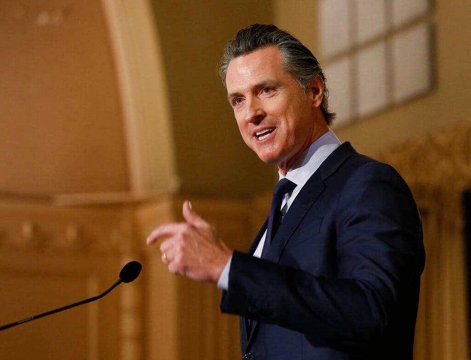 California amenaza con demandar a Trump por su declaración de emergencia