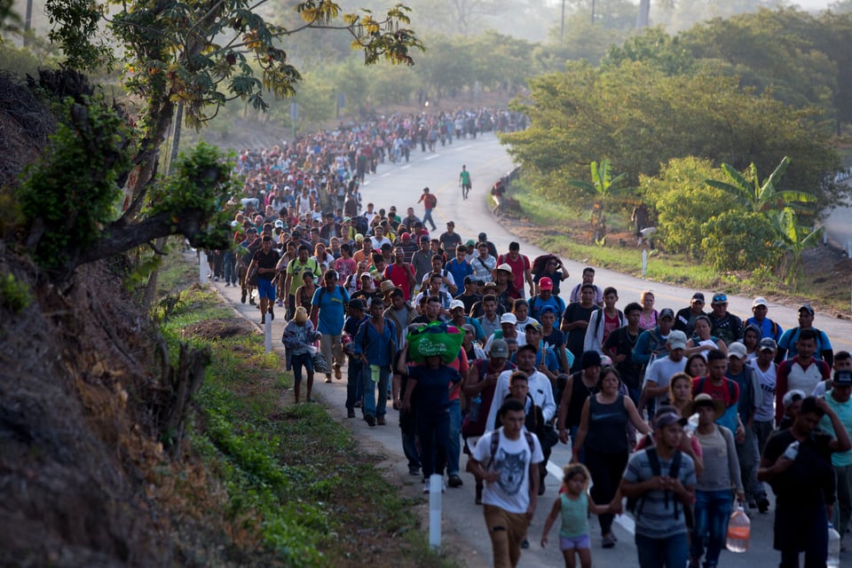 ¡Lo que temía Trump! Caravana de migrantes parte del sur de México rumbo a EEUU