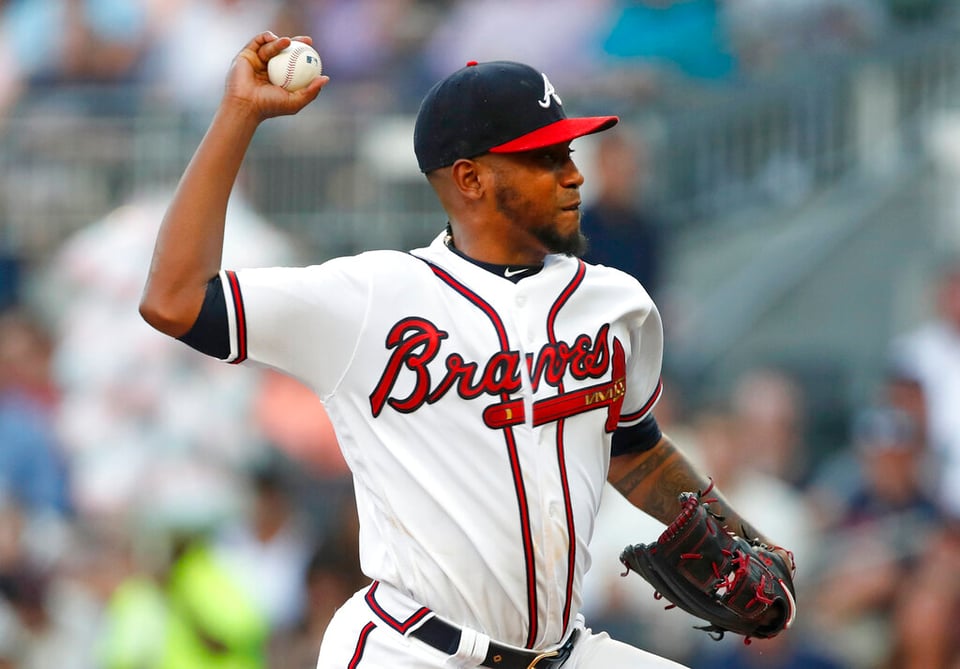 Cerveceros triunfa en la 10ma sobre Bravos y Dodgers ganan a los Rojos