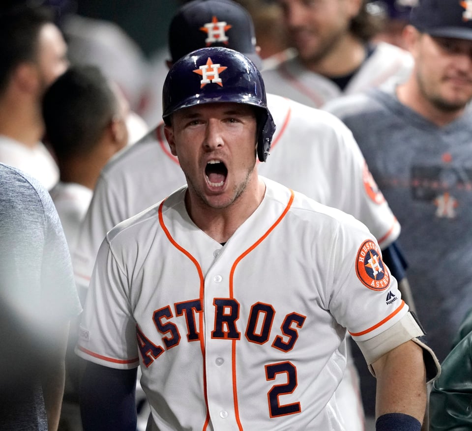 Astros vencen a Cachorros y Rangers ganan a Marineros 11-4 featured image