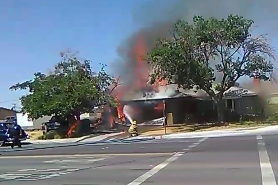 ÚLTIMA HORA: Nuevo y poderoso sismo estremece California (4 VIDEOS)