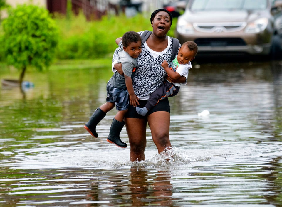 Ordenan evacuar zonas costeras de Luisiana ante peligro de tormenta tropical