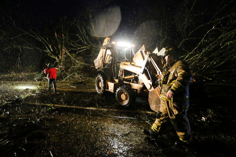 ÚLTIMA HORA: Mueren tres personas por tormentas en el sur de Estados Unidos