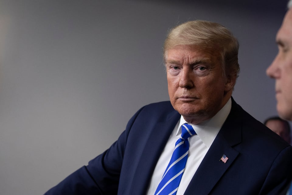 Trump dice que su declaración sobre desinfectante como ‘remedio’ era broma featured image