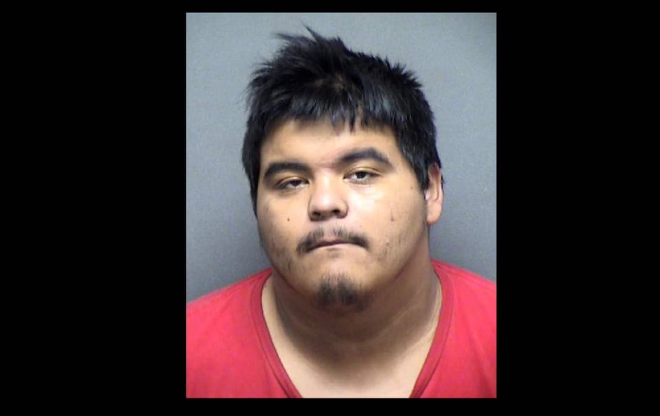Texas: Hispano amenaza con desatar masacre con un rifle falso