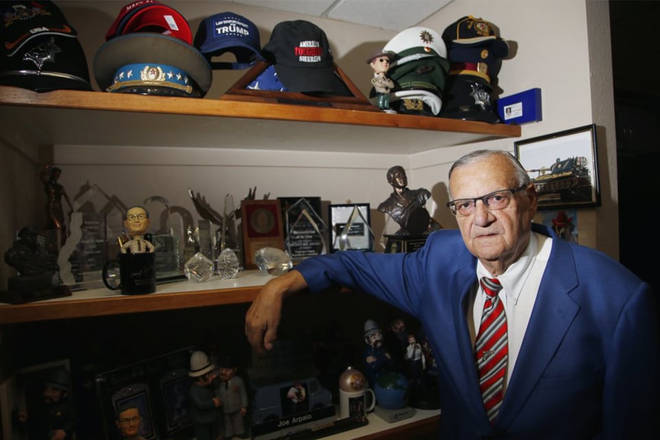 Polémico exalguacil Joe Arpaio es derrotado nuevamente en las urnas