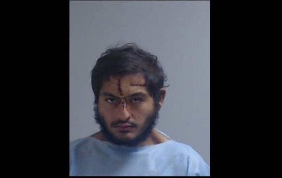 Texas: El hispano acusado de matar dos policías salió de la cárcel hace un mes y después acaba con su vida featured image