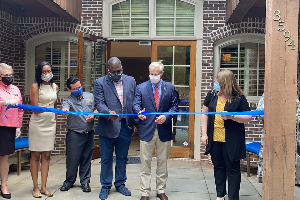 Inauguran Centro de Ayuda Familiar y Emocional para comunidad latina en Gwinnett