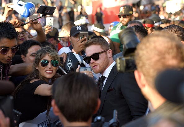 ¿Canelo se lleva un superdeportivo a la revancha ante GGG?