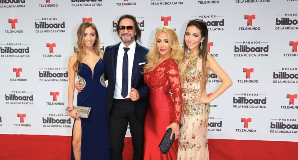 La Chacha (24 de Marzo) Cristy, la esposa del Buki tiene ‘embrujado’ al cantante con sus pechos y trasero (FOTOS Y VIDEOS)
