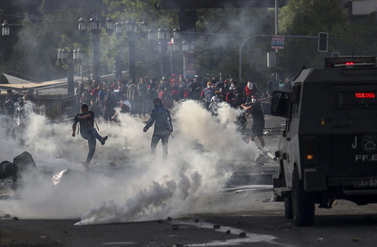 Chile y Honduras se estremecen con ola de disturbios