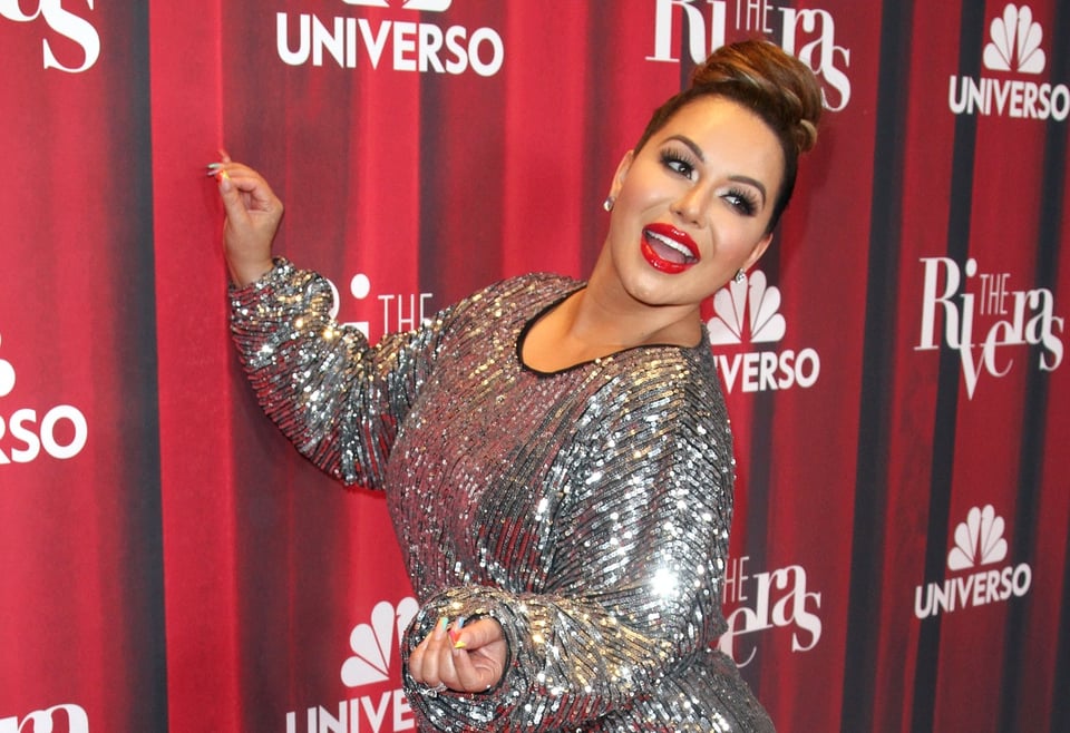 Chiquis Rivera ‘libera’ sus pechos en un escandaloso y apretado jumpsuit (FOTOS)