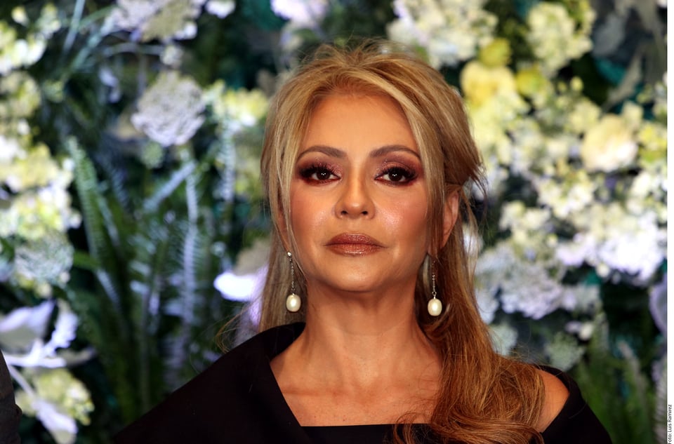Daniela Castro se encuentra de luto e informa con un mensaje sobre triste muerte