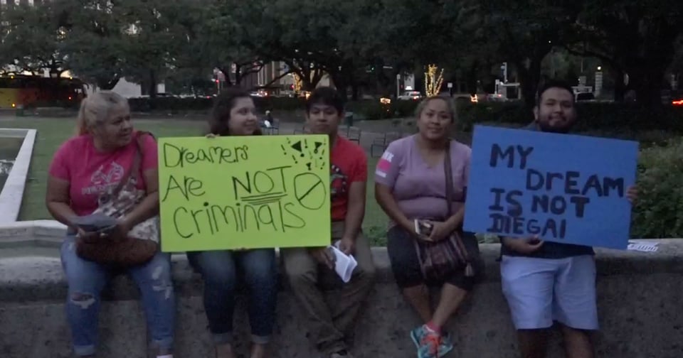 Texas: Aprueban fondos públicos para representar legalmente a indocumentados