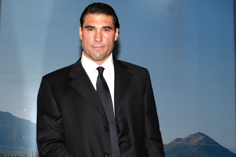 Tachan de «loco» a Eduardo Yáñez por su extraña petición de cumpleaños (VIDEO) featured image