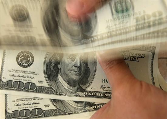 Peso mexicano cae ante el dólar por «efecto dominó»: Cambio al 24 de mayo featured image