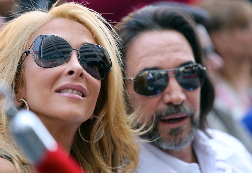 Esposa de «El Buki» paraliza las redes con ajustados leggins al estilo JLo (FOTO)
