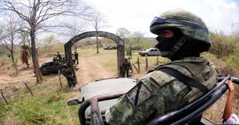 Convoy armado del CJNG se traslada al son del corrido «El Mencho»