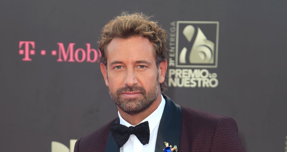 Geraldine Bazán y Gabriel Soto se trenzan en redes por convivencia de hijas con actual pareja featured image