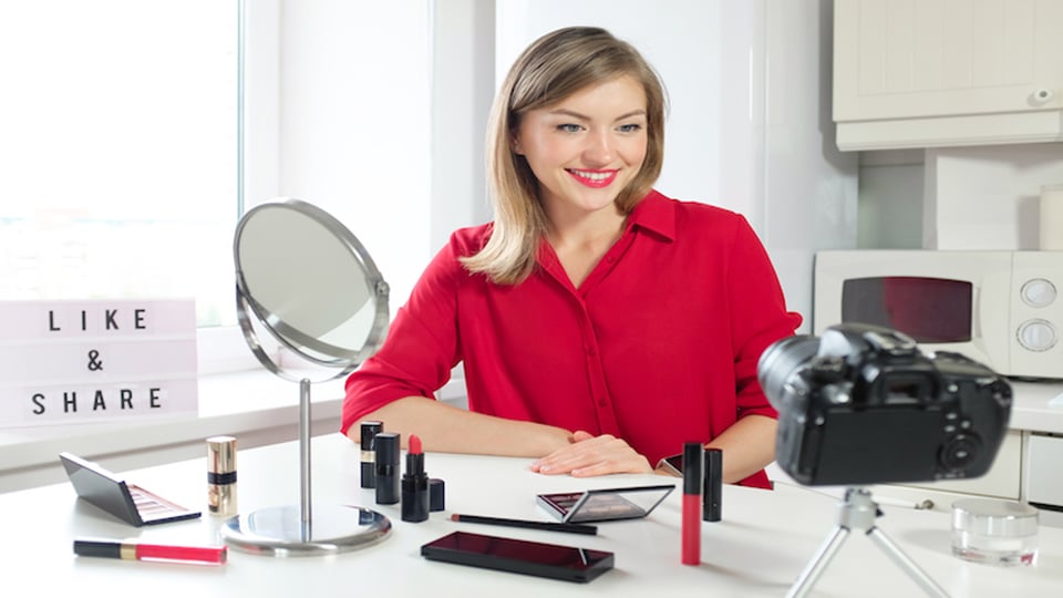 Presentar impuestos para Youtubers, Bloggers y otros influencers del social media