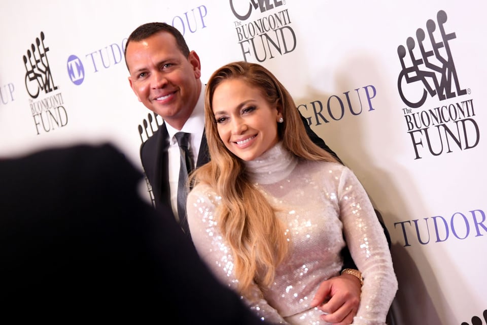 Con controversial ‘look’, Jennifer López despertó rumores de embarazo