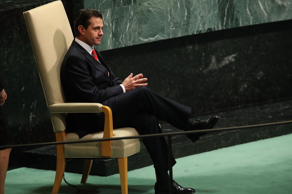 Tras rumores de supuesta enfermedad de Peña Nieto, Tania Ruiz aparece llorando y muchos creen que están separados