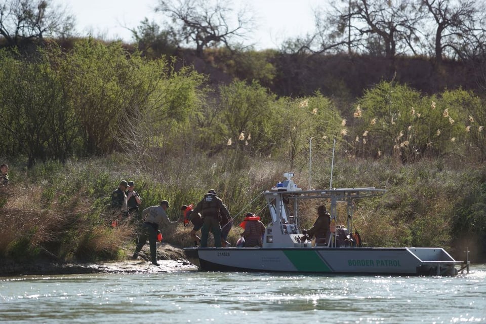 Encuentran seis cuerpos de inmigrantes indocumentados en río Bravo