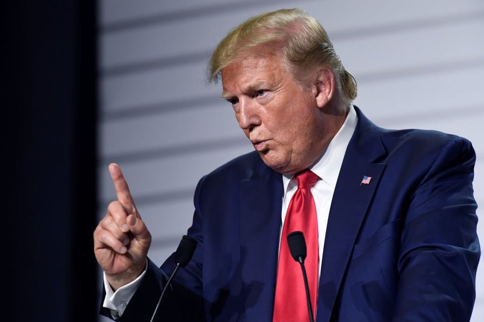 Trump advierte sobre el peligro del huracán «más grande» que está por llegar featured image