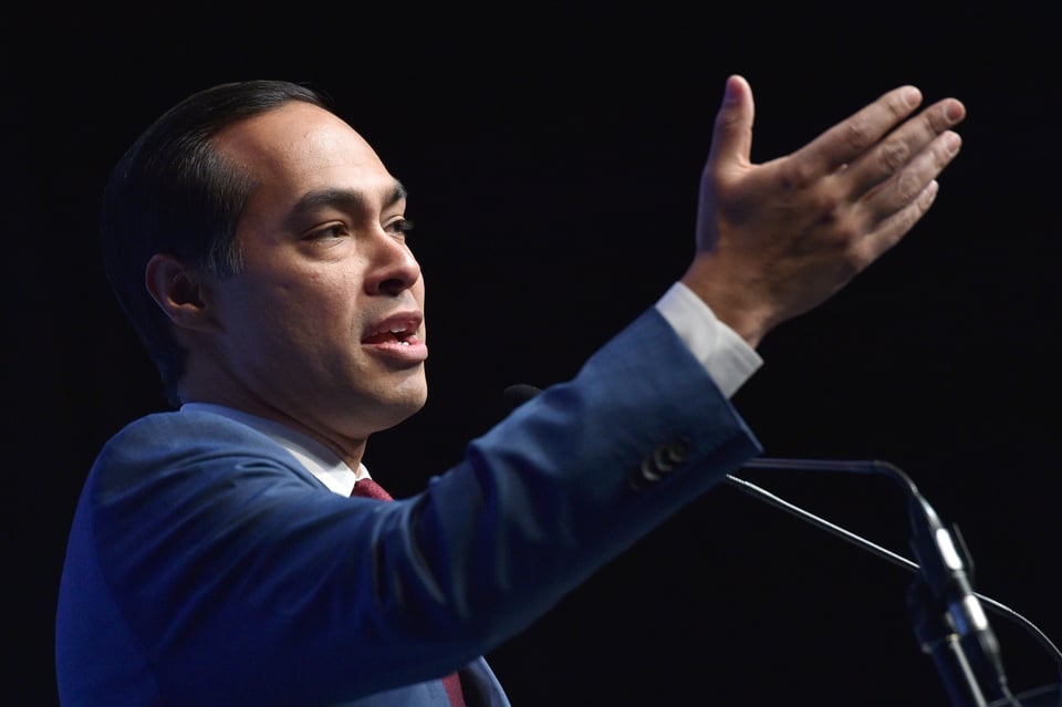 Julián Castro apoya a Elizabeth Warren como candidata presidencial demócrata featured image