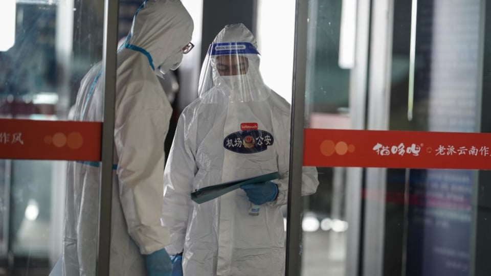 Hong Kong: Registran primer caso de reinfección por coronavirus
