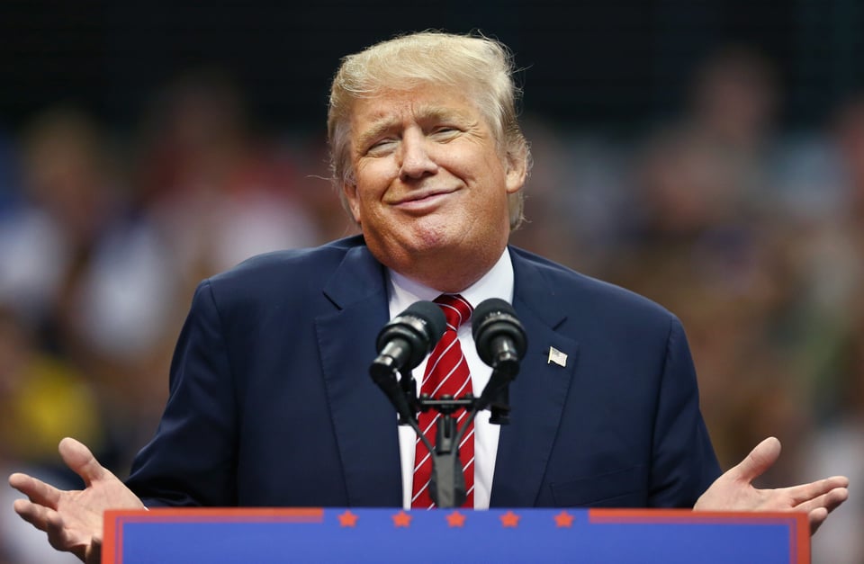 Trump en la mira tras compartir nombre del presunto denunciante