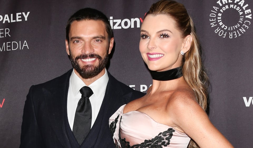 Mhoni Vidente predice que Julián Gil ‘saldrá del clóset’