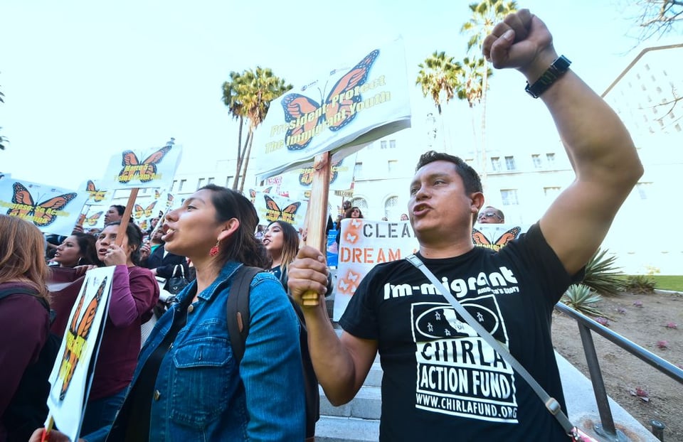 Corte Suprema decide no intervenir en la disputa sobre DACA