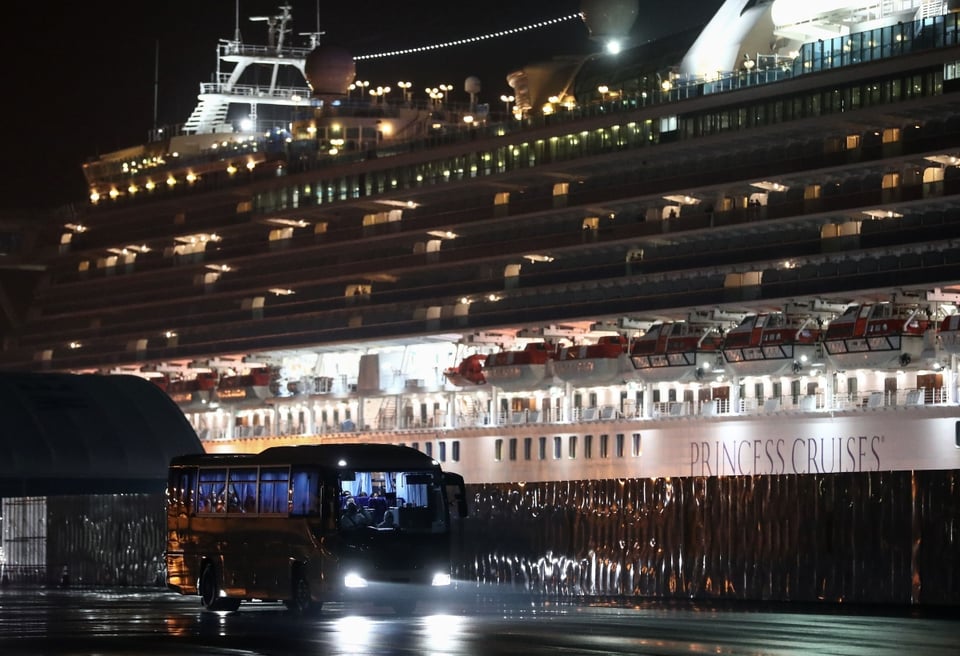 Cuarenta estadounidenses dieron positivo por coronavirus en crucero en Japón (FOTO) featured image