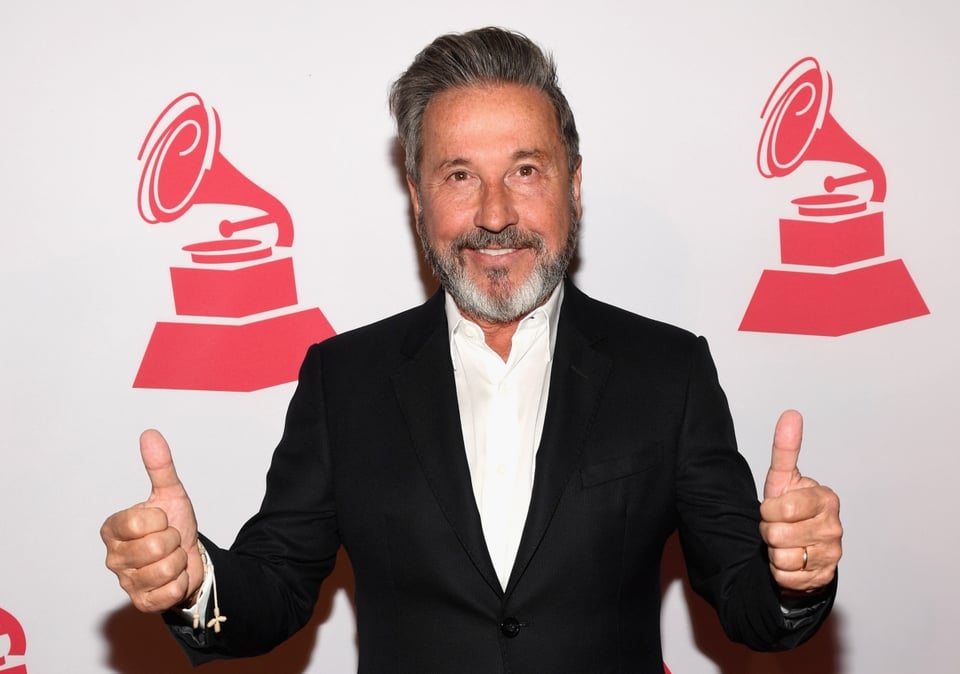 ¿Violó las reglas por la cuarentena? Ricardo Montaner publica inesperada foto con su esposa en Nueva York y preocupa a fans por coronavirus (FOTO)