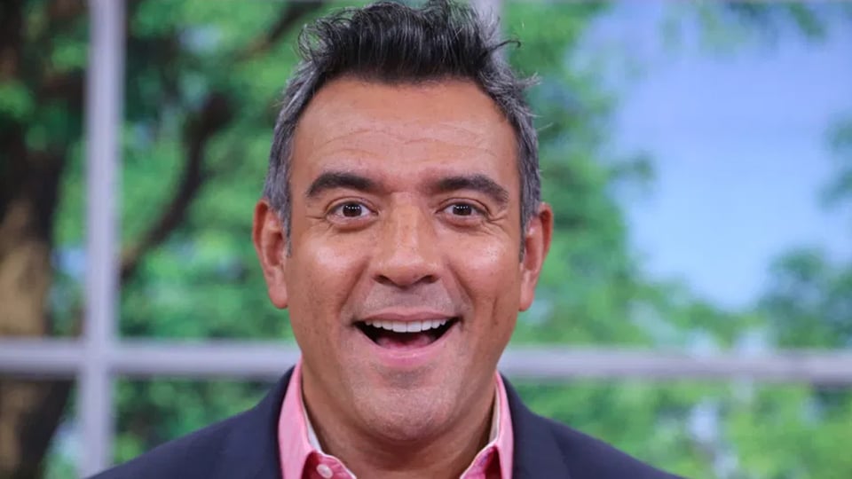 Héctor Sandarti | Biografía